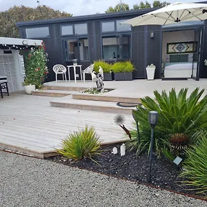 Apartment Aroha Tiny House Peka Peka, Waikanae